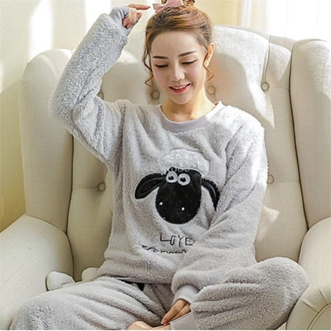 Autumn and Winter Women Pyjamas Sets Thick Warm Coral Velvet Suit Flannel Long Sleeve Female Cartoon Bear Animal Pants Sleepwear