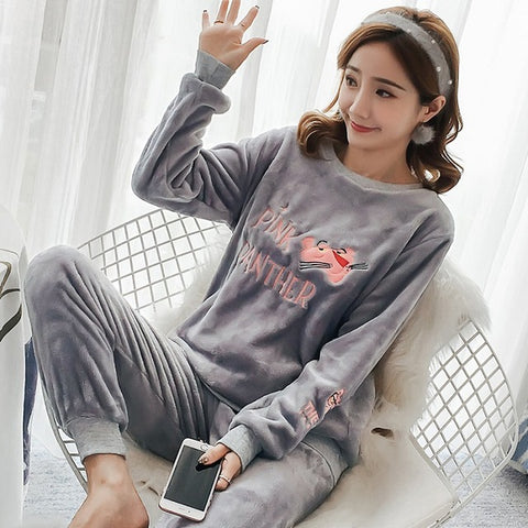 Autumn and Winter Women Pyjamas Sets Thick Warm Coral Velvet Suit Flannel Long Sleeve Female Cartoon Bear Animal Pants Sleepwear